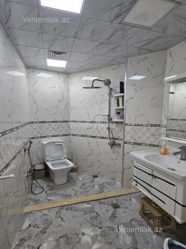 Satılır 3 otaqlı yeni tikili 76 m²