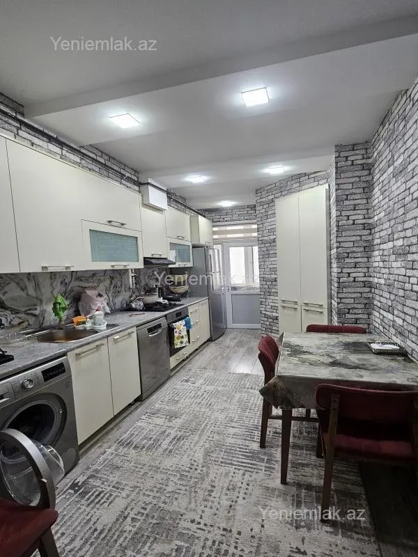 Satılır 3 otaqlı yeni tikili 76 m²