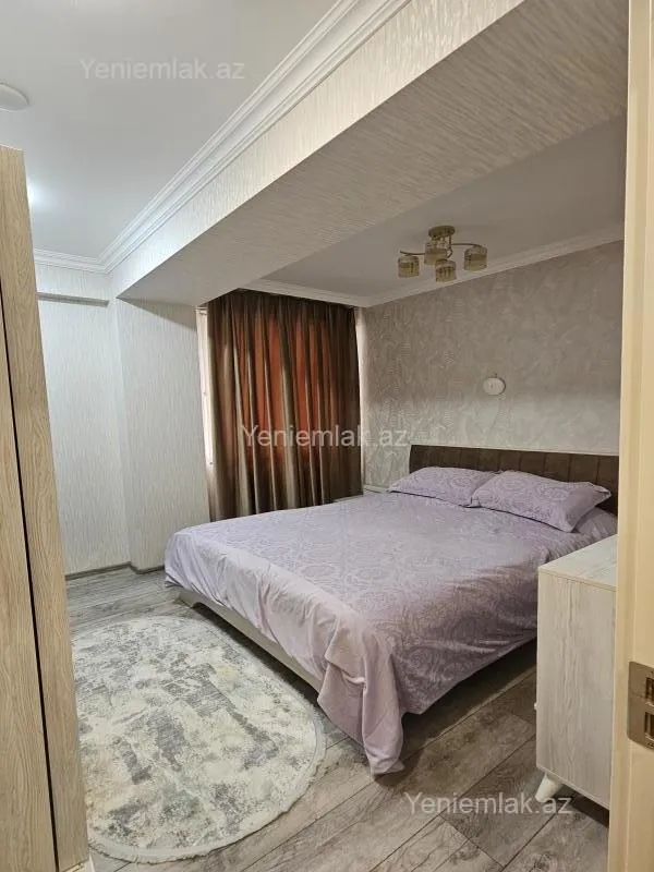 Satılır 3 otaqlı yeni tikili 76 m²