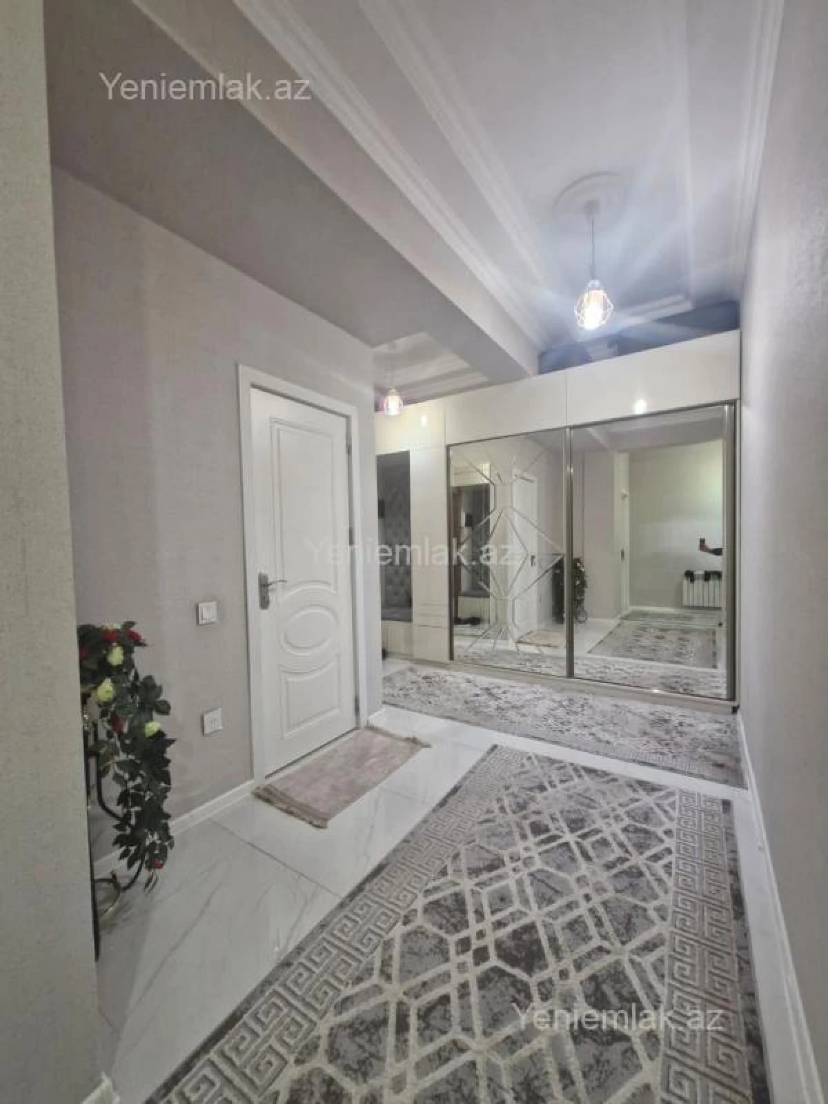 Satılır 3 otaqlı yeni tikili 113 m²