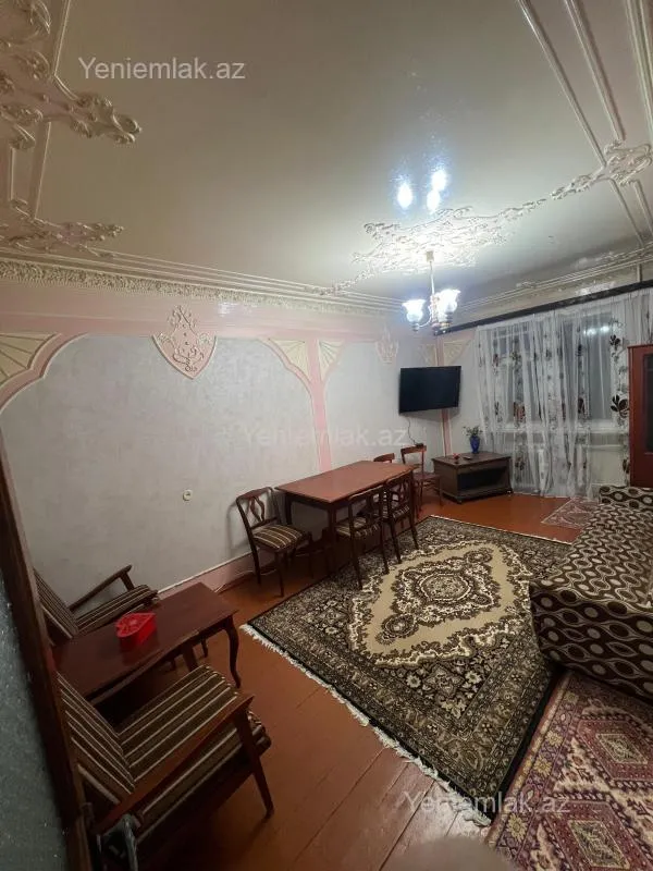Satılır 3 otaqlı köhnə tikili 60 m²