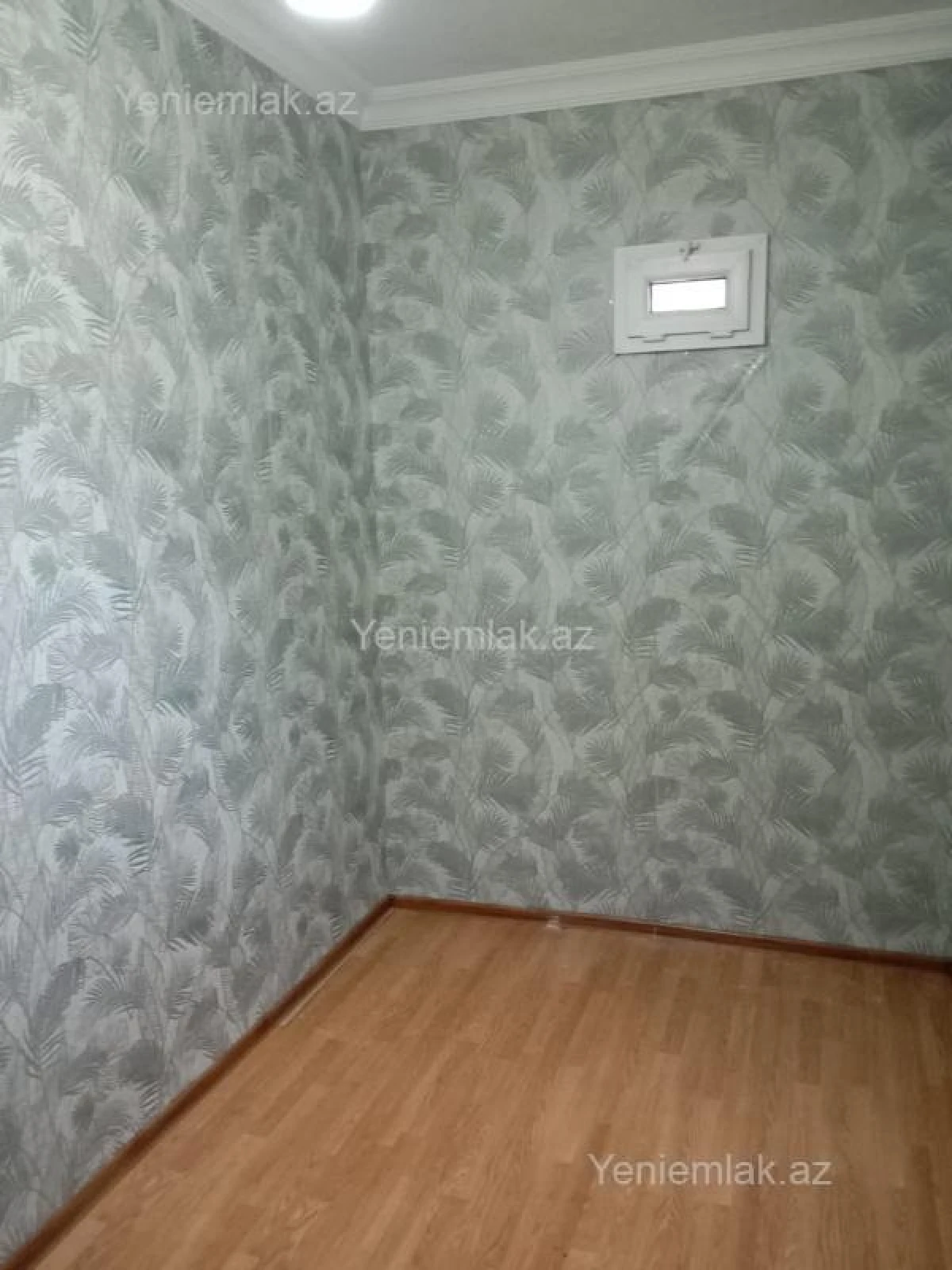 Satılır 1 otaqlı köhnə tikili 40 m²