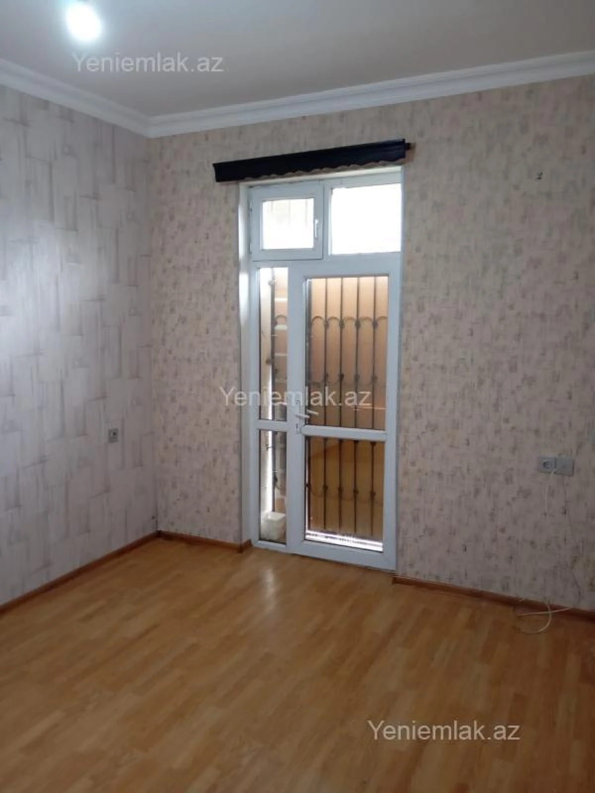 Satılır 1 otaqlı köhnə tikili 40 m²