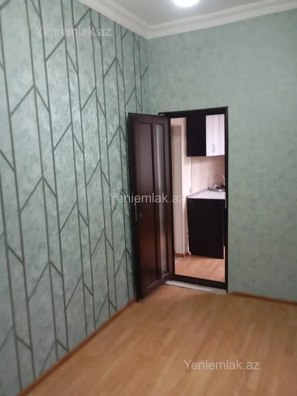 Satılır 1 otaqlı köhnə tikili 40 m²