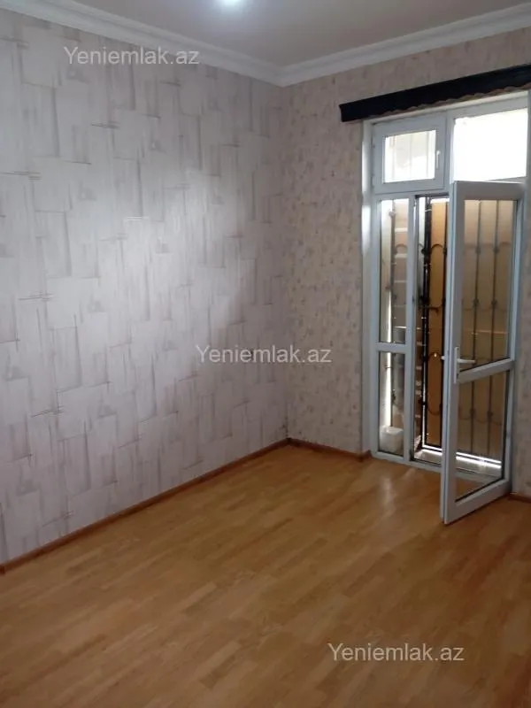 Satılır 1 otaqlı köhnə tikili 40 m²