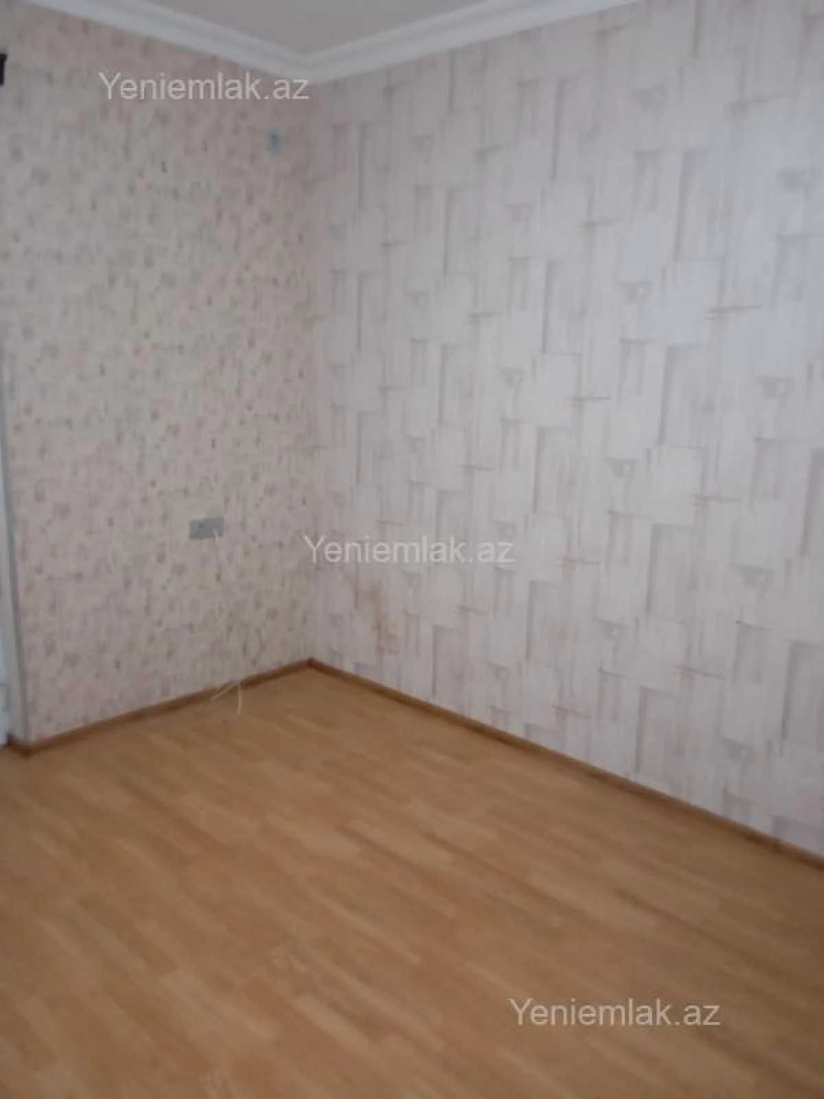 Satılır 1 otaqlı köhnə tikili 40 m²