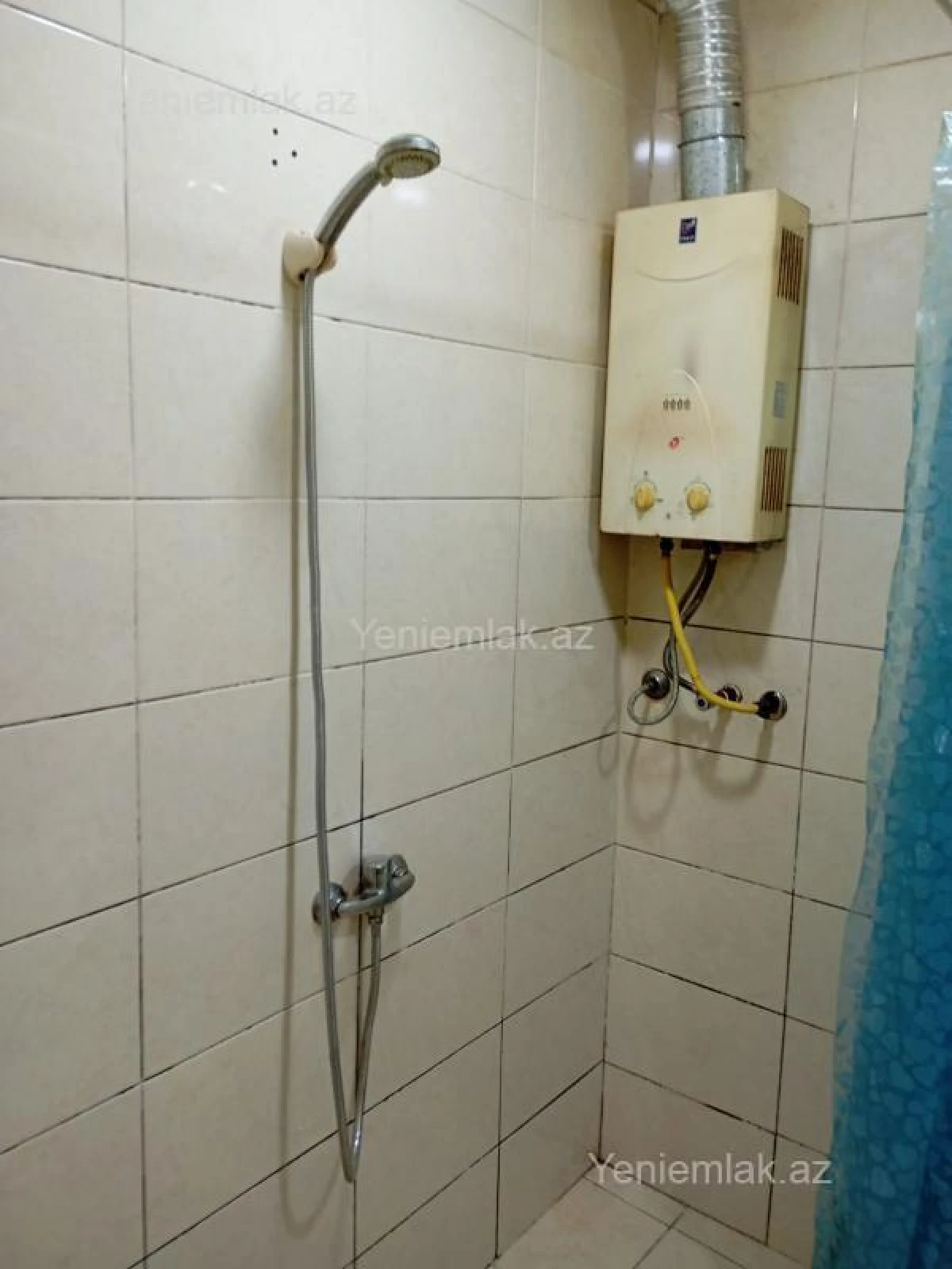 Satılır 1 otaqlı köhnə tikili 40 m²