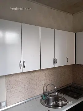 Satılır 1 otaqlı köhnə tikili 40 m²