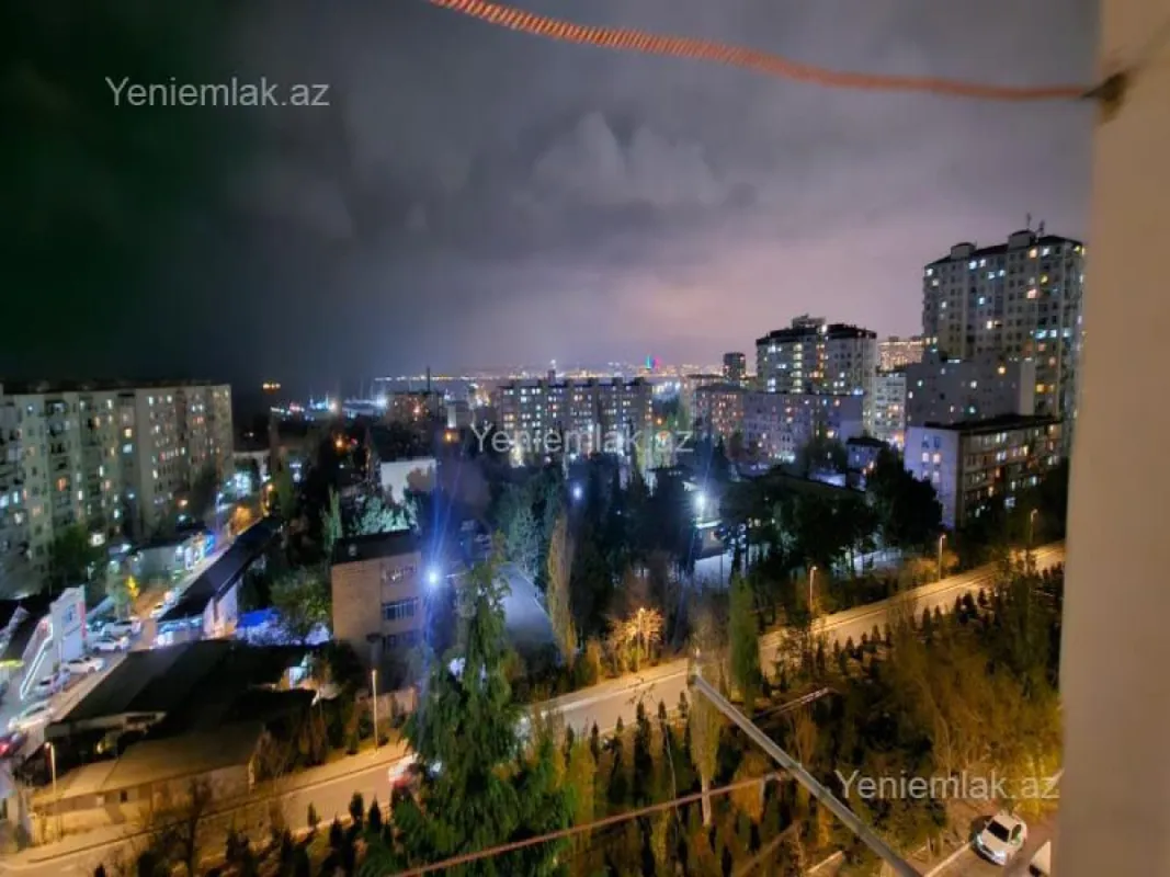 Satılır 3 otaqlı köhnə tikili 90 m²