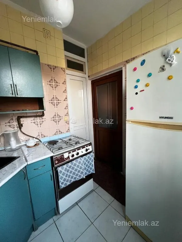 Satılır 2 otaqlı köhnə tikili 45 m²