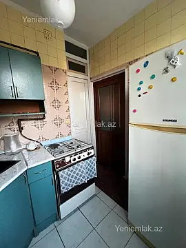 Satılır 2 otaqlı köhnə tikili 45 m²