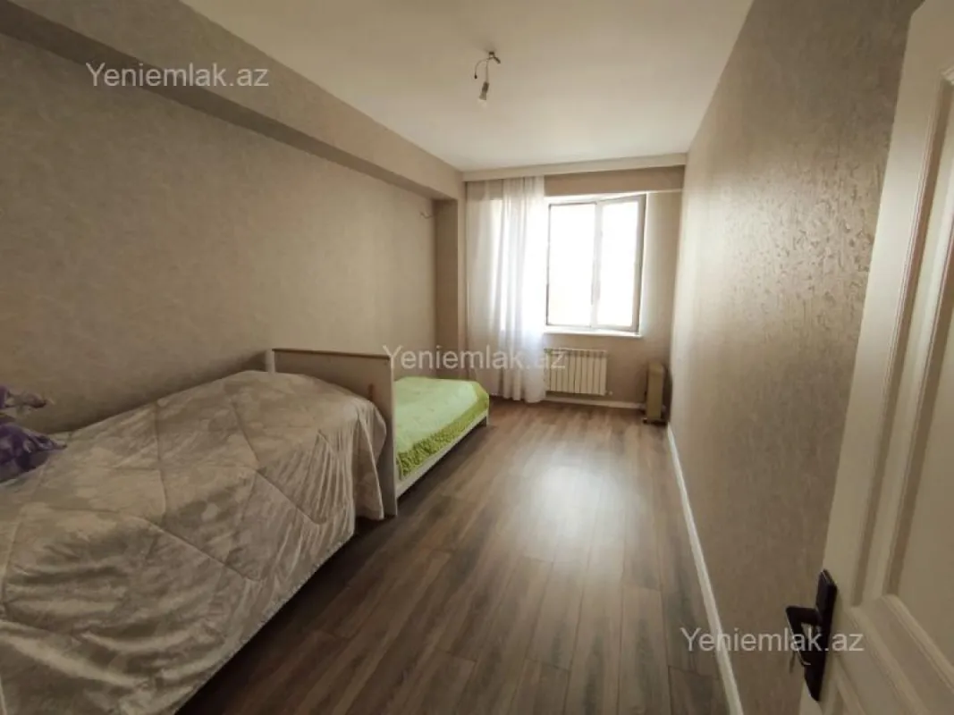 Satılır 3 otaqlı yeni tikili 122 m²