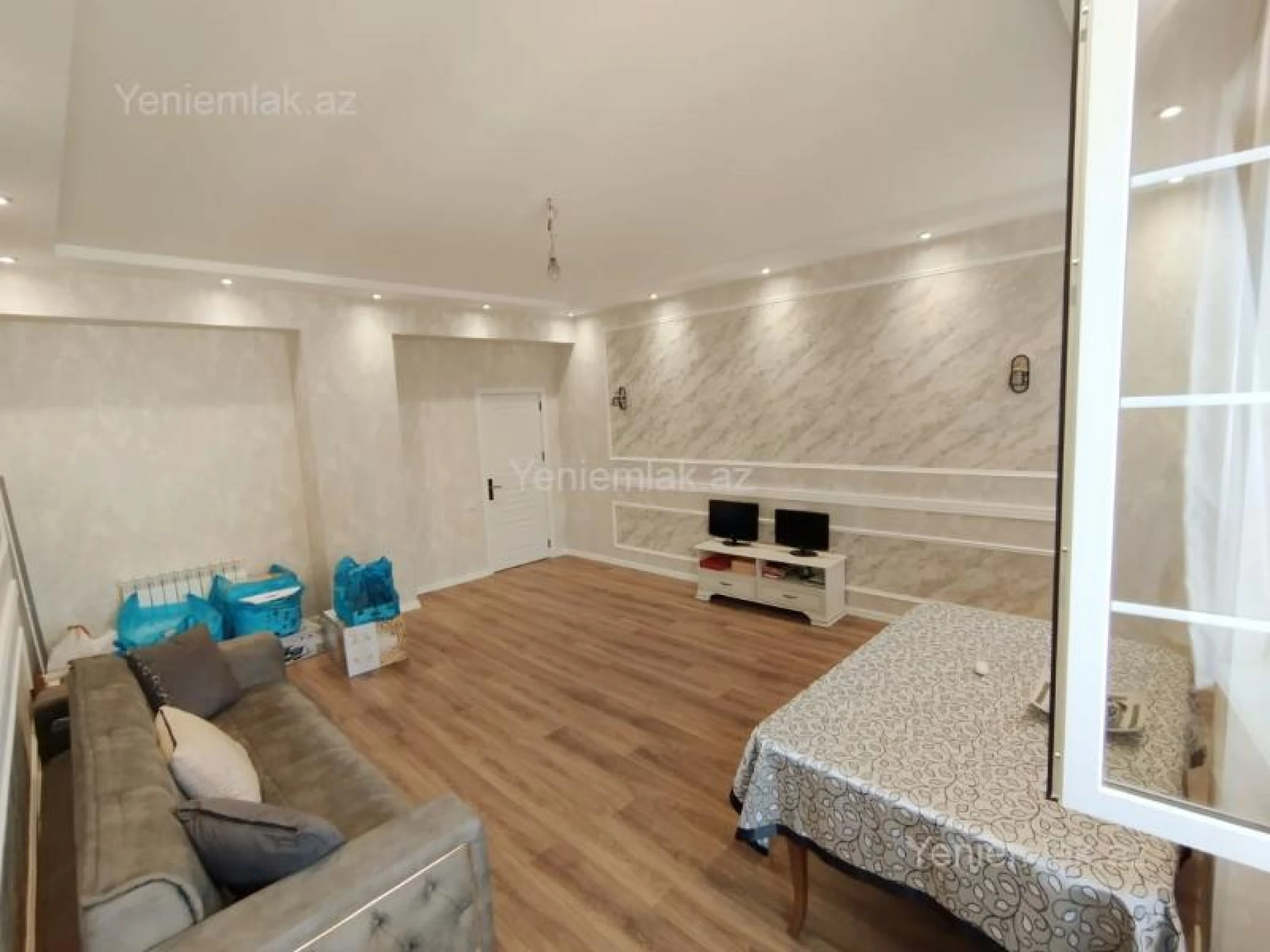 Satılır 3 otaqlı yeni tikili 122 m²