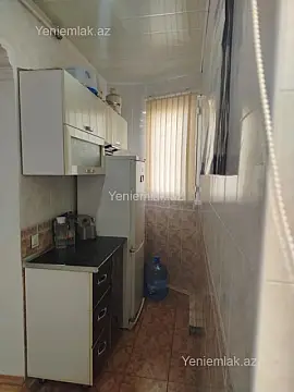 Satılır 2 otaqlı köhnə tikili 65 m²