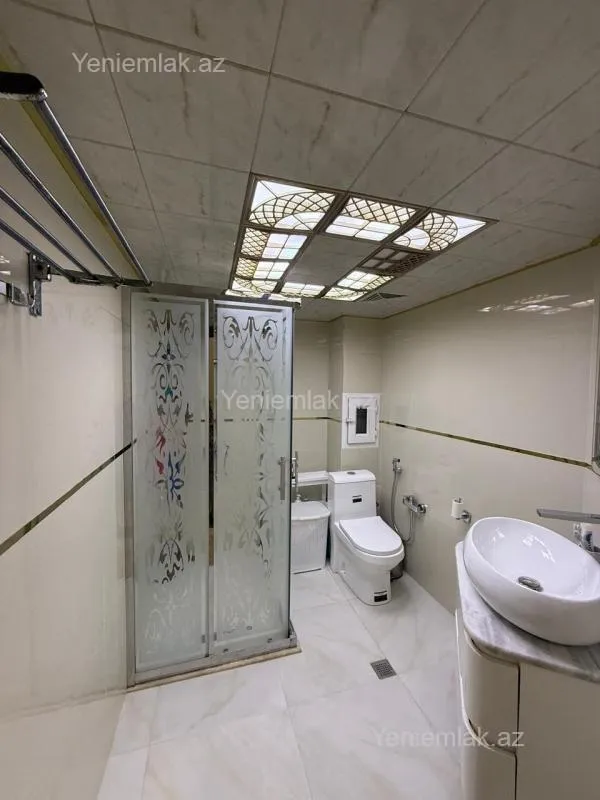 Satılır 2 otaqlı yeni tikili 73 m²