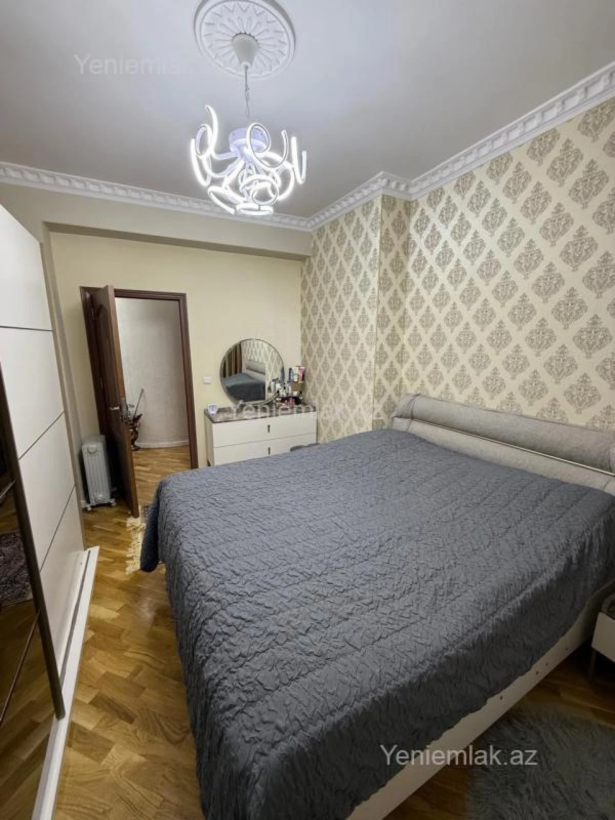 Satılır 2 otaqlı yeni tikili 73 m²