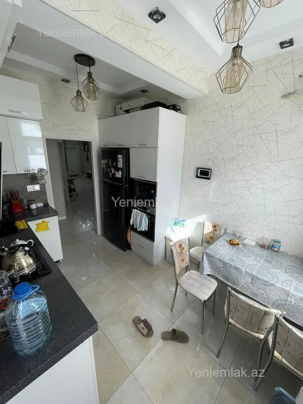 Satılır 3 otaqlı yeni tikili 90 m²