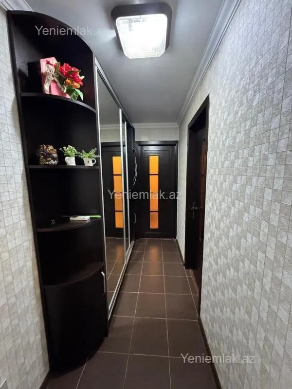 Satılır 2 otaqlı köhnə tikili 55 m²