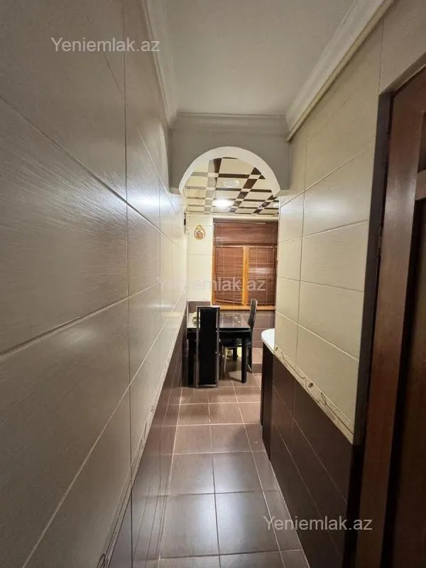 Satılır 2 otaqlı köhnə tikili 55 m²