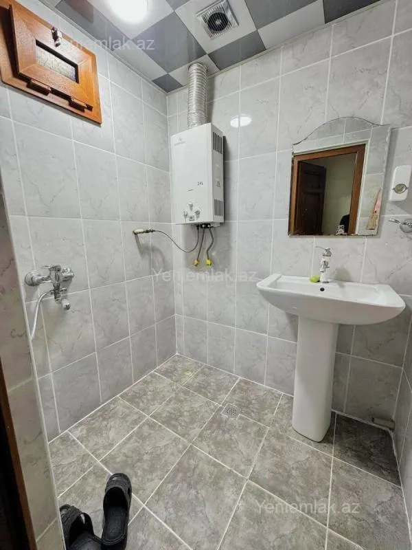 Satılır 2 otaqlı köhnə tikili 55 m²