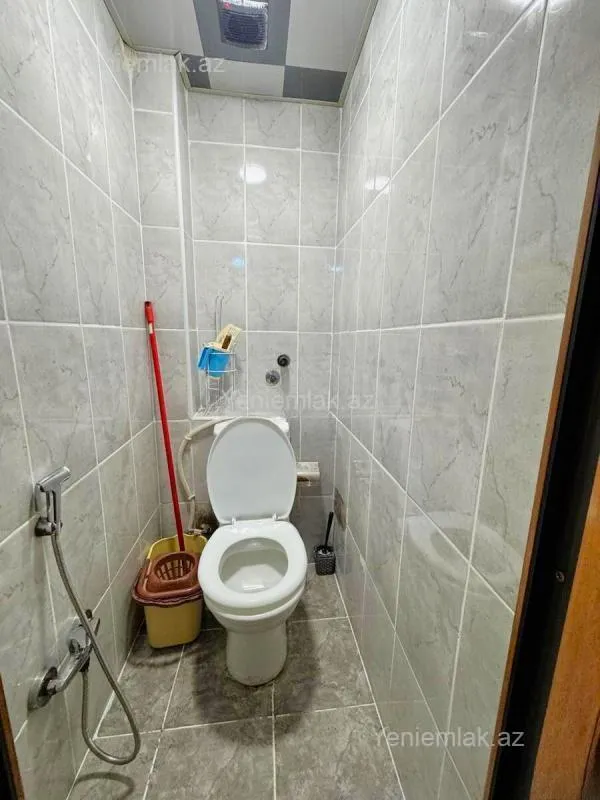 Satılır 2 otaqlı köhnə tikili 55 m²
