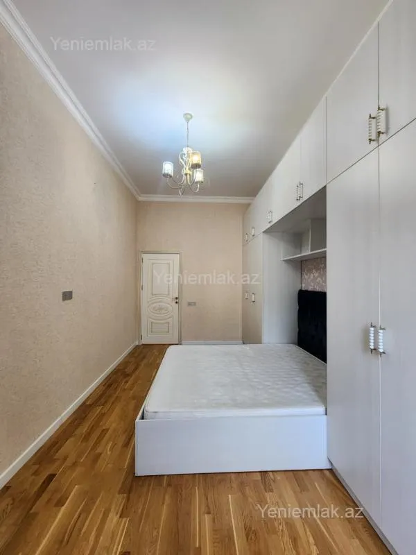 Satılır 3 otaqlı yeni tikili 98 m²