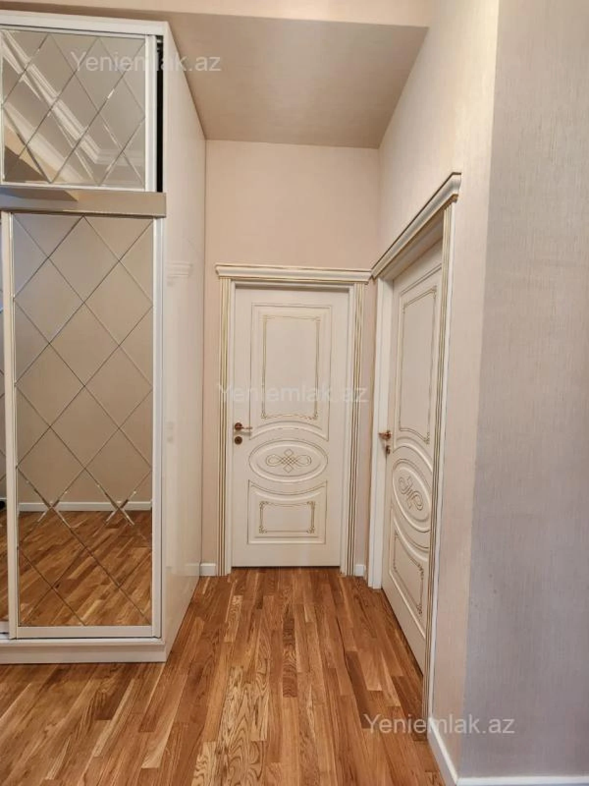 Satılır 3 otaqlı yeni tikili 98 m²