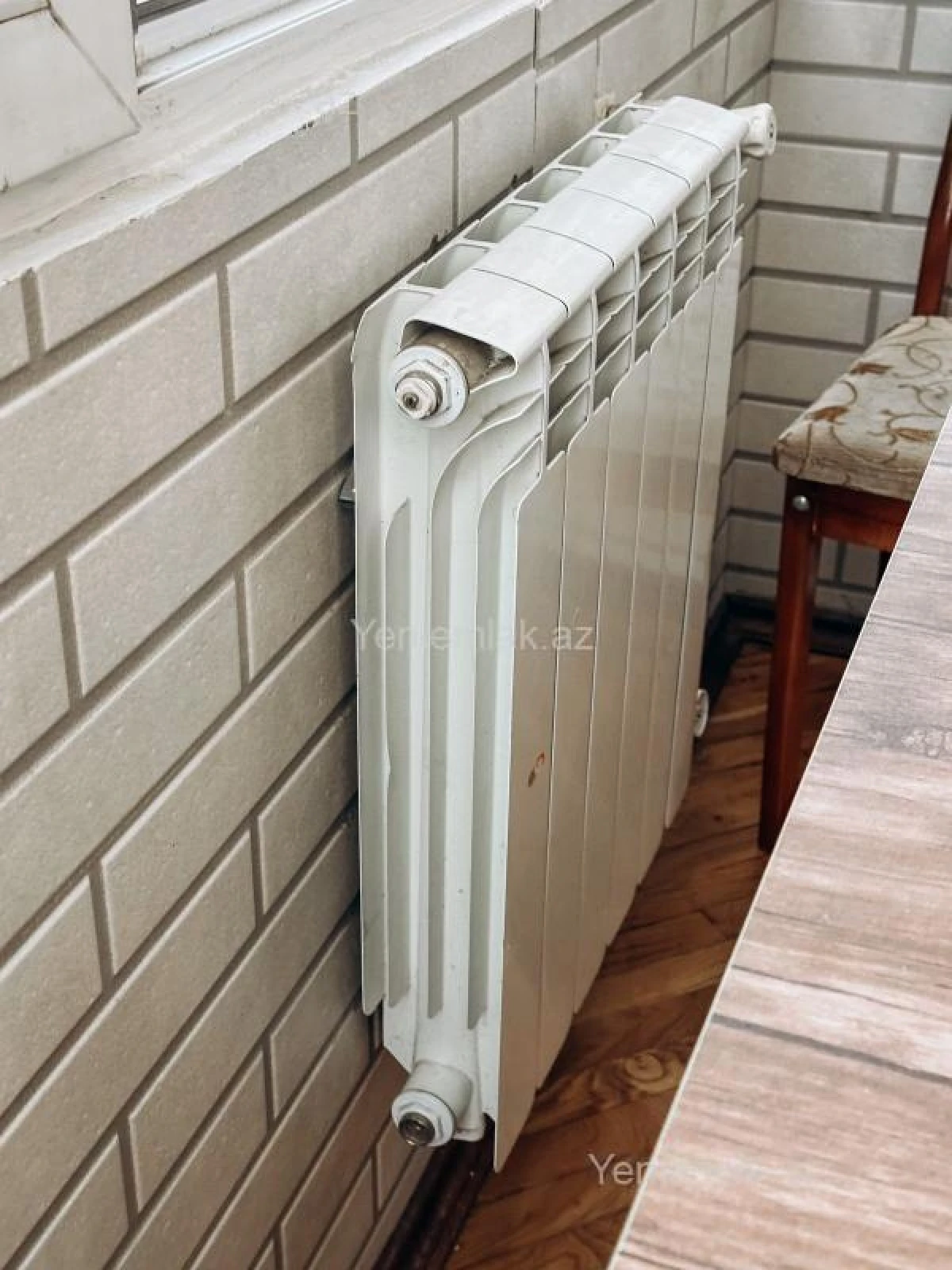 Satılır 2 otaqlı köhnə tikili 60 m²