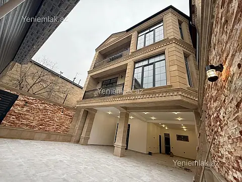 Satılır 7 otaqlı həyət evi 400 m²