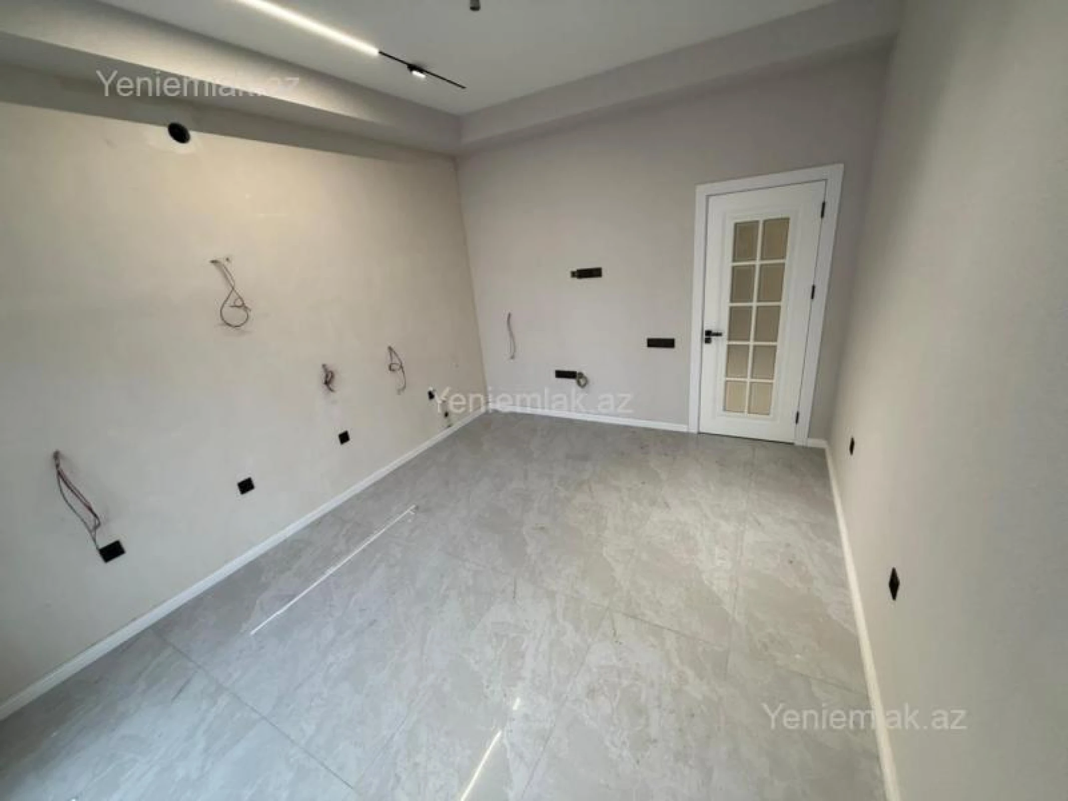 Satılır 7 otaqlı həyət evi 400 m²