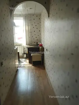 Satılır 1 otaqlı köhnə tikili 32 m²