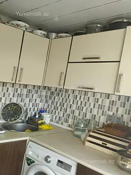 Satılır 1 otaqlı köhnə tikili 32 m²