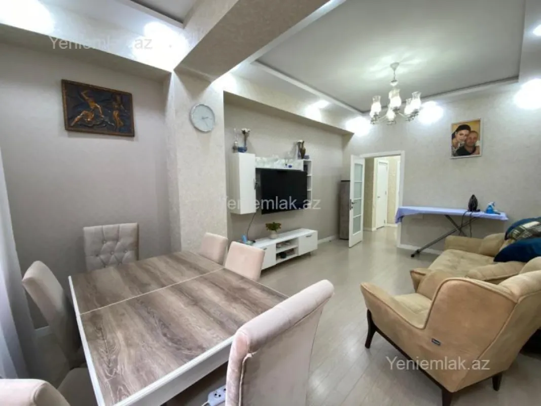 Satılır 3 otaqlı yeni tikili 115 m²
