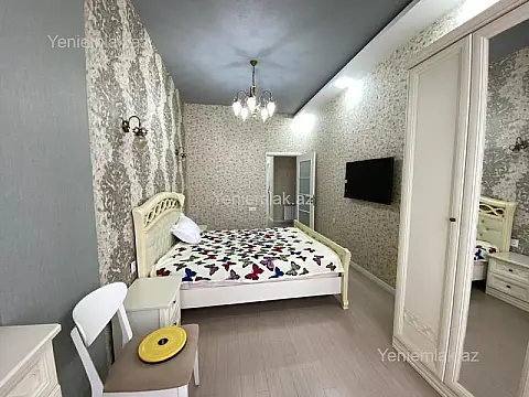 Satılır 3 otaqlı yeni tikili 115 m²