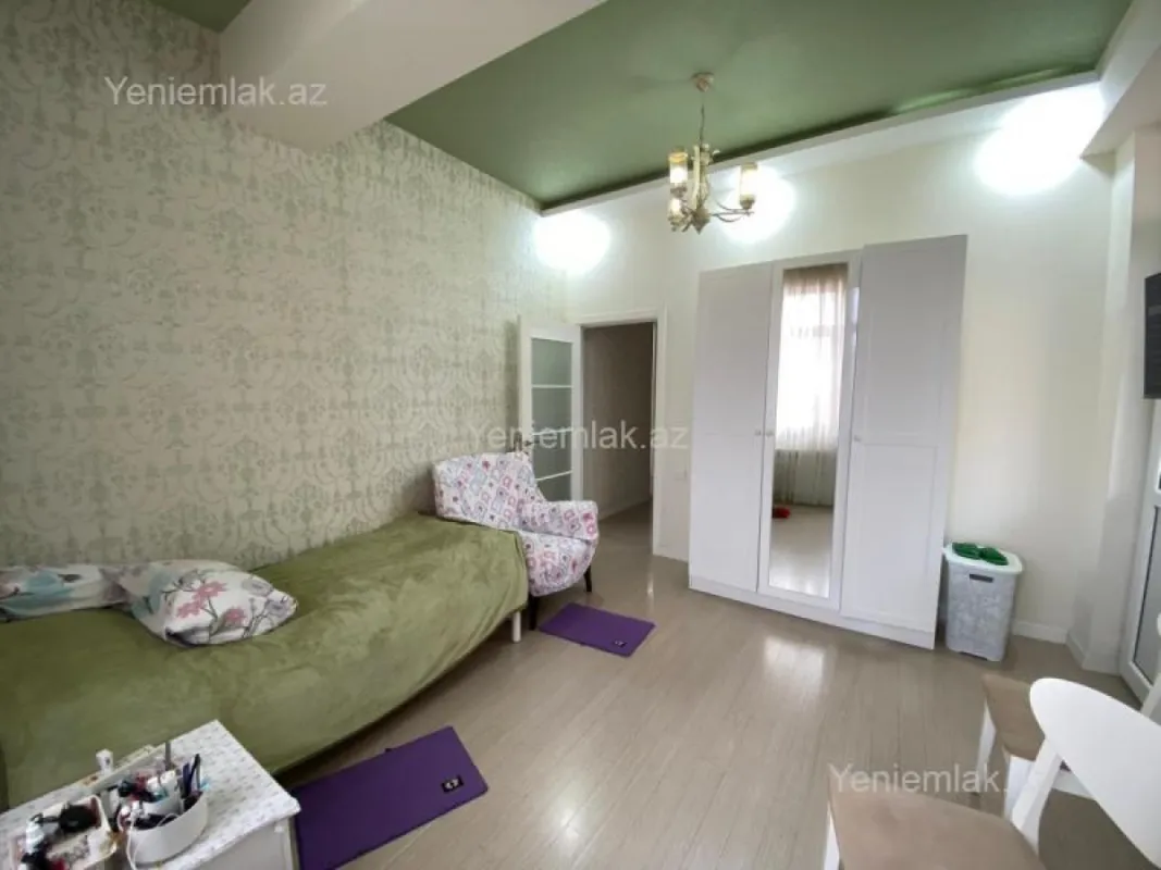 Satılır 3 otaqlı yeni tikili 115 m²