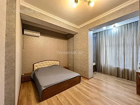 Satılır 3 otaqlı yeni tikili 115 m²