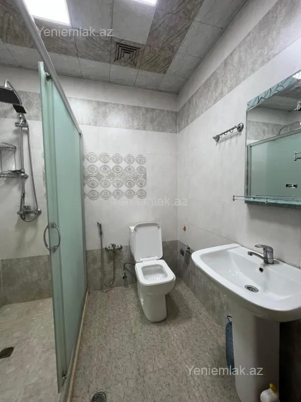 Satılır 3 otaqlı yeni tikili 115 m²