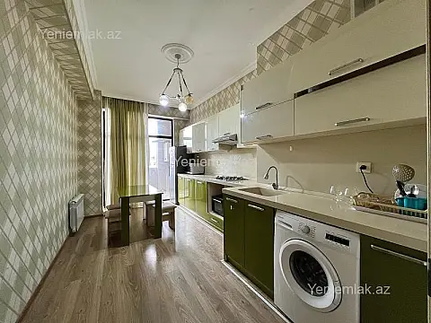 Satılır 3 otaqlı yeni tikili 115 m²