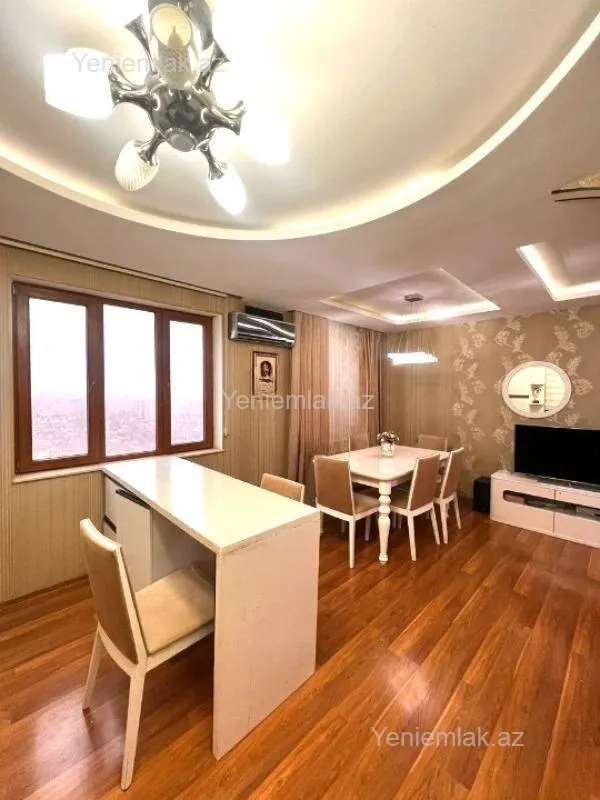 Satılır 3 otaqlı yeni tikili 103 m²