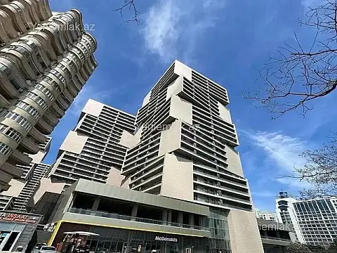 Satılır 2 otaqlı yeni tikili 108 m²