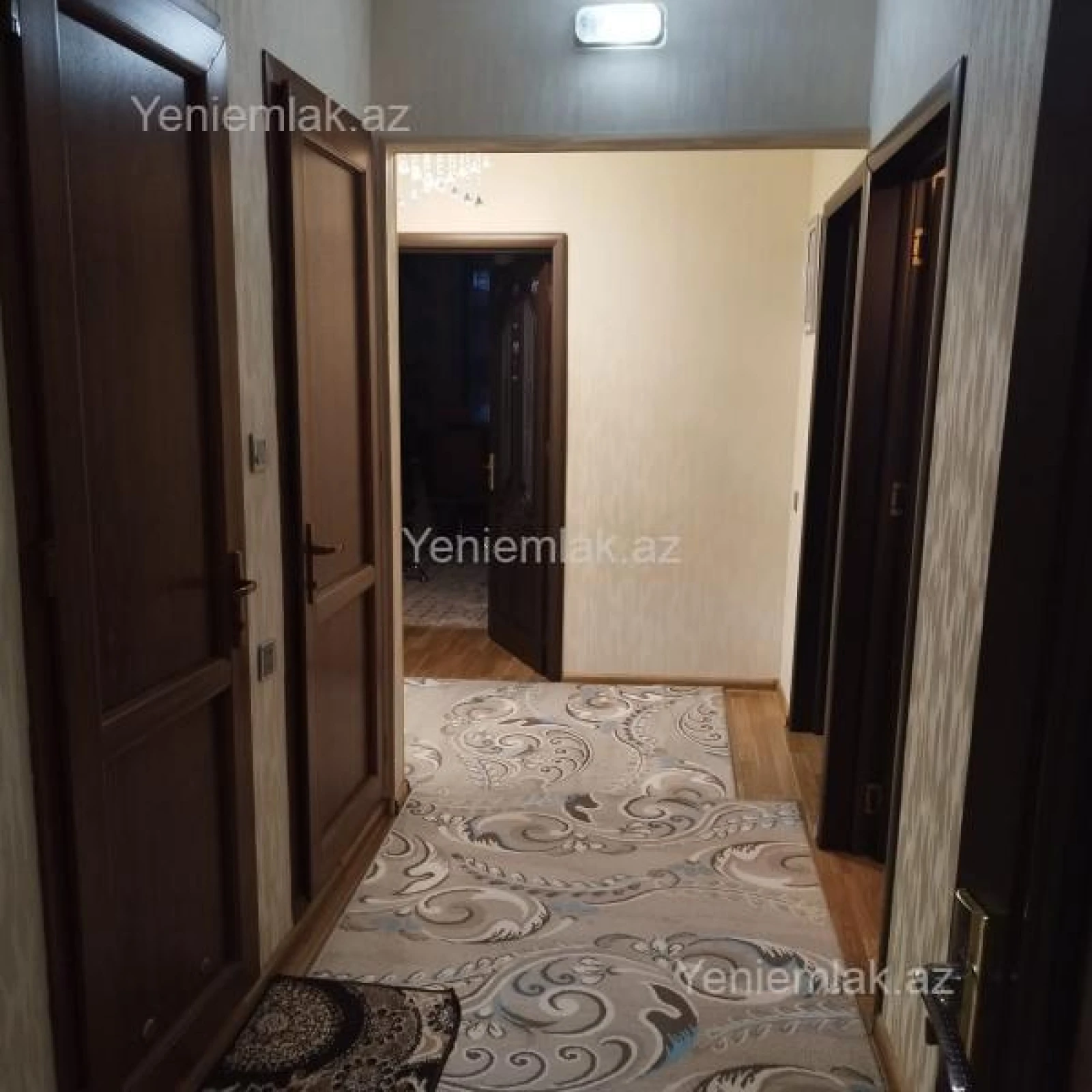 Satılır 4 otaqlı köhnə tikili 90 m²
