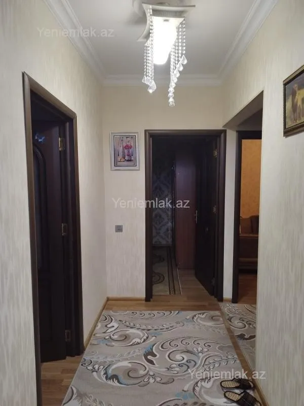 Satılır 4 otaqlı köhnə tikili 90 m²