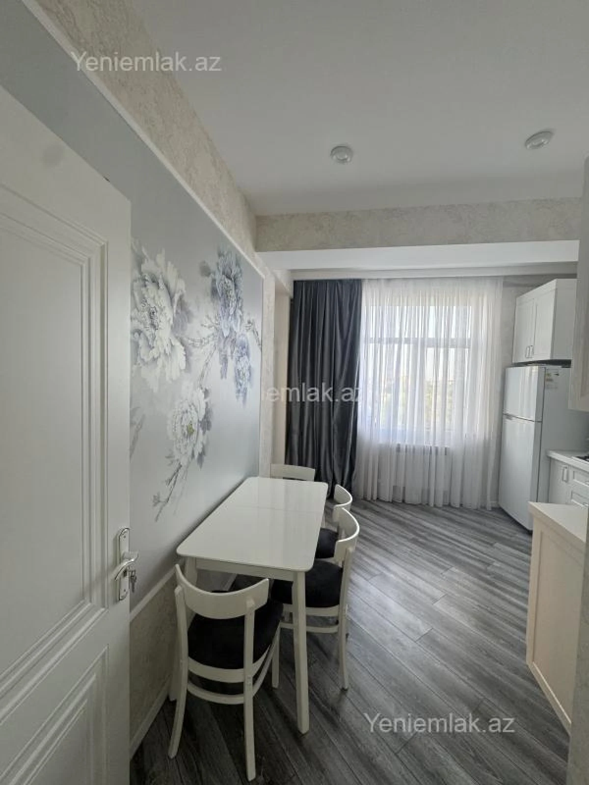 Satılır 2 otaqlı yeni tikili 77 m²