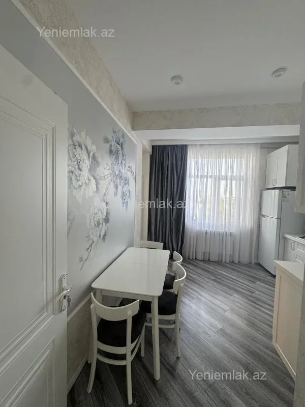 Satılır 2 otaqlı yeni tikili 77 m²