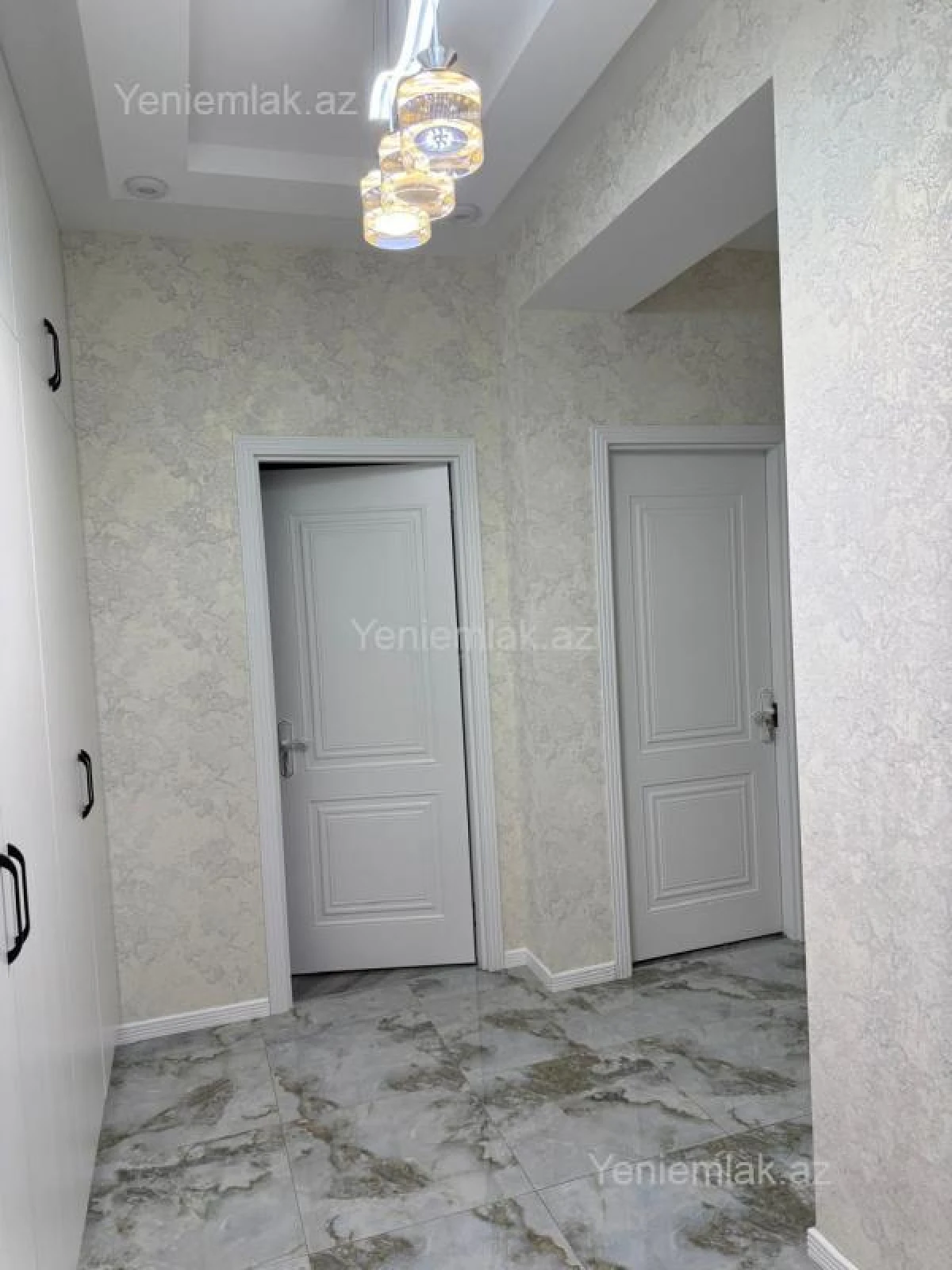Satılır 2 otaqlı yeni tikili 77 m²