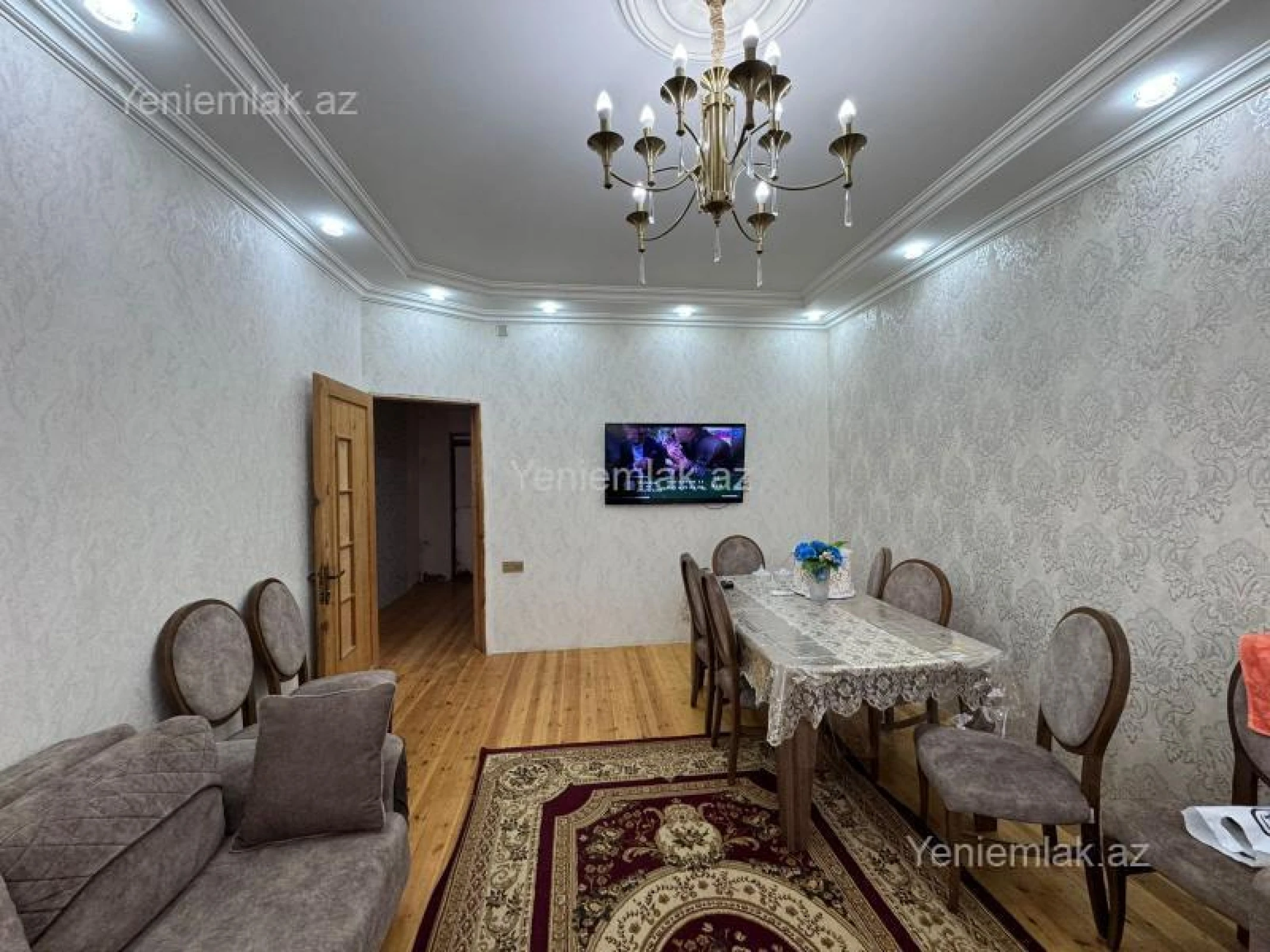 Satılır 5 otaqlı həyət evi 180 m²