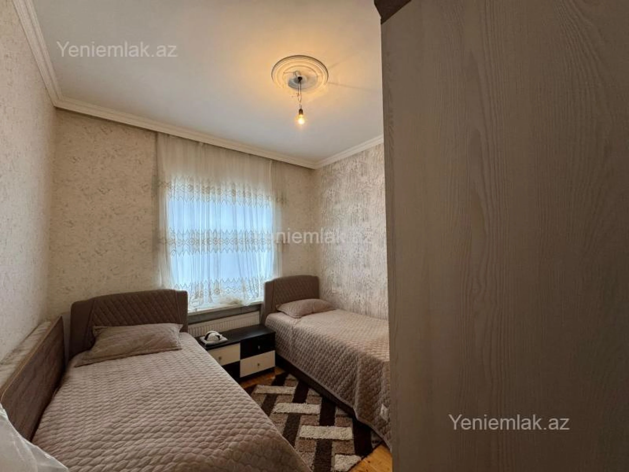 Satılır 5 otaqlı həyət evi 180 m²
