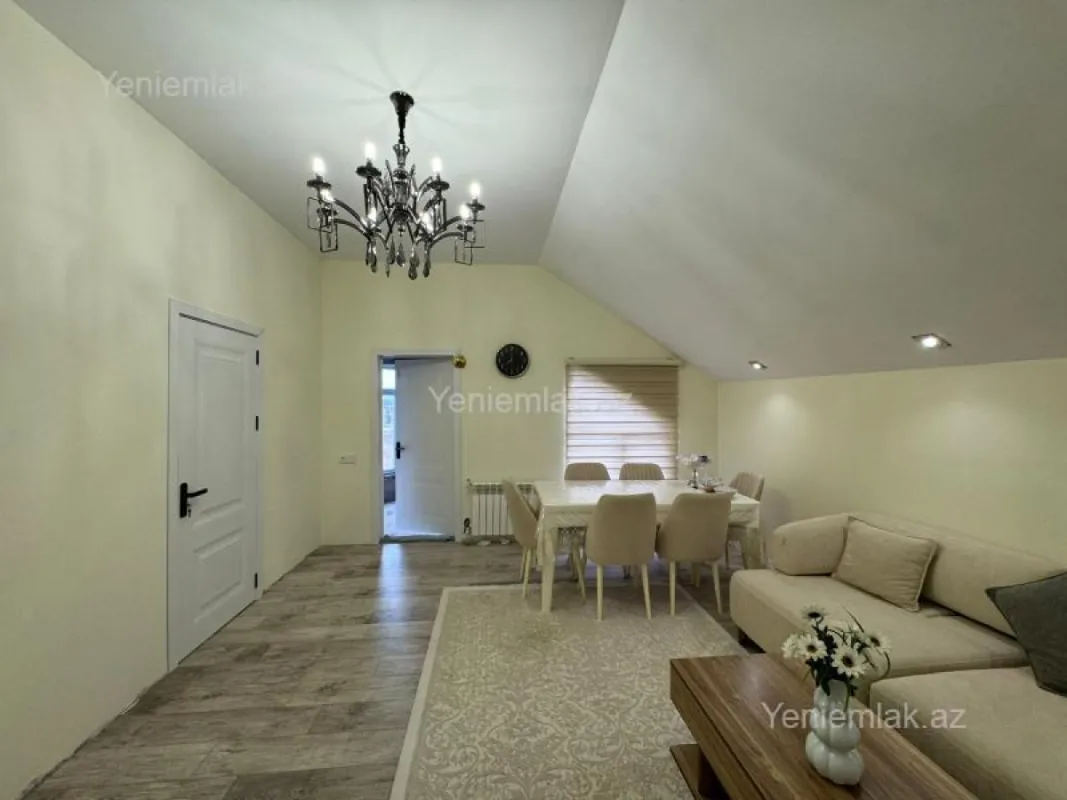 Satılır 5 otaqlı həyət evi 180 m²