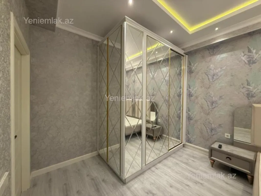 Satılır 2 otaqlı yeni tikili 93 m²