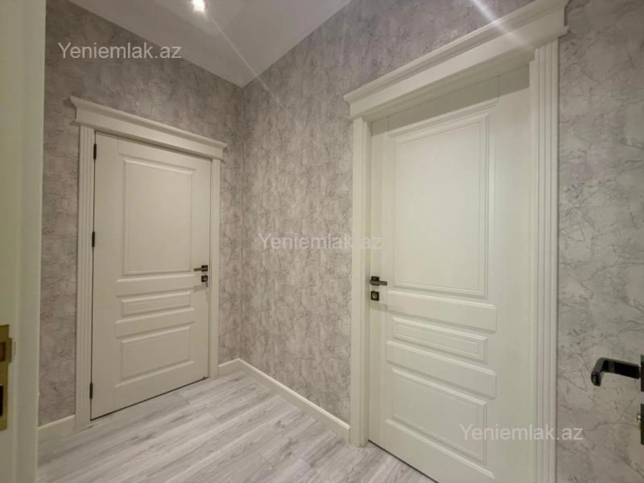 Satılır 2 otaqlı yeni tikili 93 m²